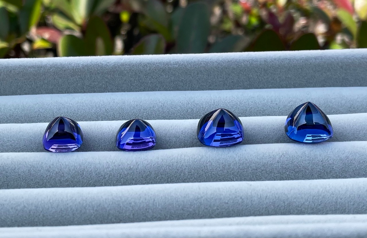 タンザナイト シュガーローフ ③11.5mm