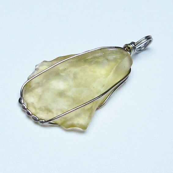 リビアングラス ペンダント 一点物 メール便可 112-13654