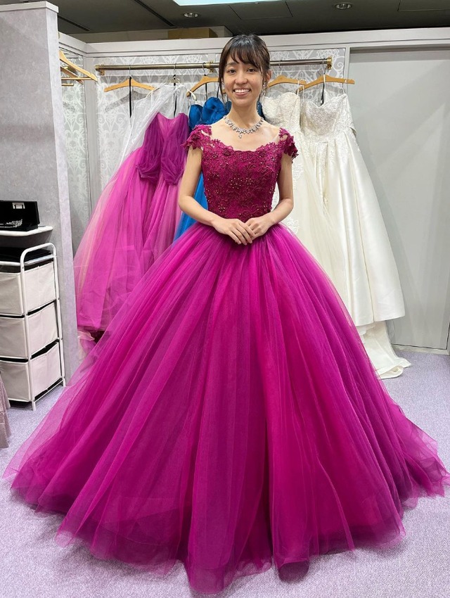 豪華！ ウェディングドレス フレンチスリーブ 3D立体レース刺繍 ビビッドピンク 柔らかく重ねたチュールスカート 花嫁