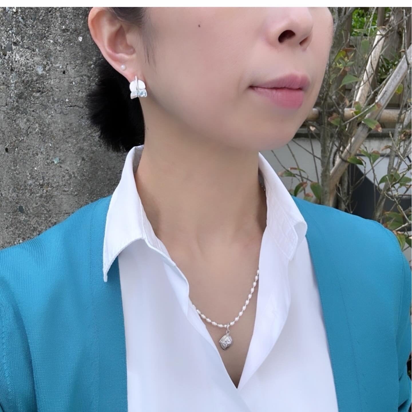 残りわずか】ワイド フェザー フープピアス 羽 鳥 イーグル | 【公式