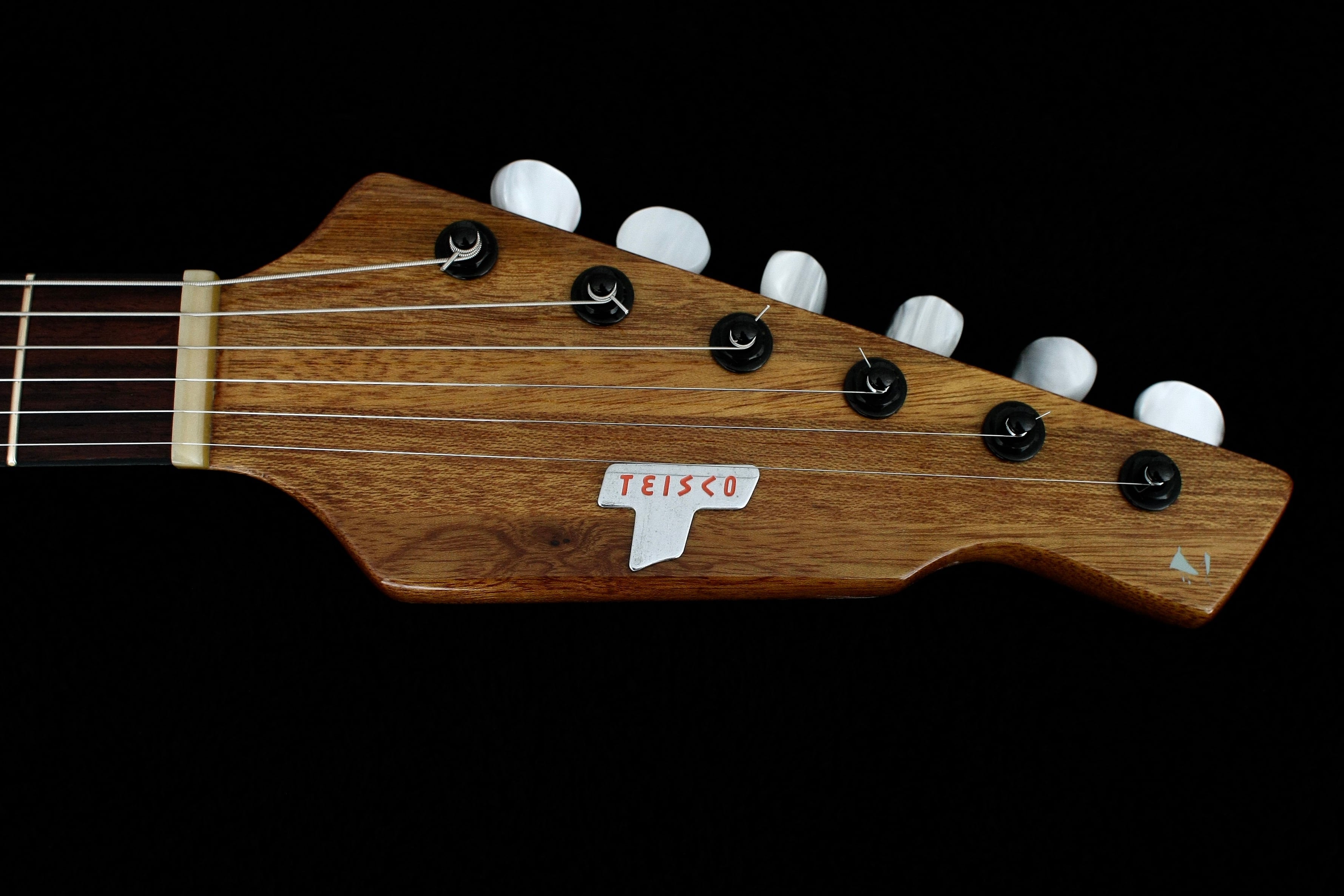 Teisco WG-2L Rebuild by Waltz Guitars | WALTZ GUITAR SHOP