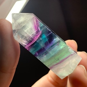 透明度、色合いが美しいグラデーションフローライトポイント