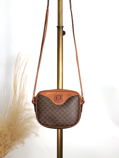 CELINE セリーヌ ショルダーバッグ ブラウン ブラゾン型押し PVC レザー vintage ヴィンテージ オールド ebzayc
