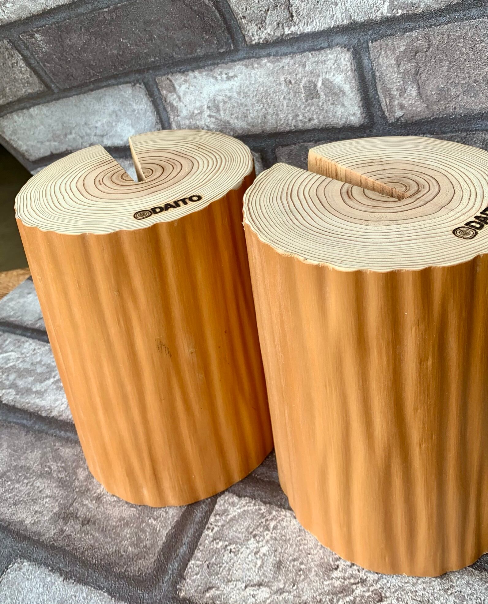 ウッドスピーカーにもなるBAUMU（バウム）高さ15cm 磨き丸太 輪切り
