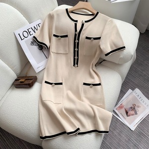 【送料無料】 ワンピース 2色 ニットワンピース ニットワンピ タイト Aライン ハイウエスト 膝上 ひざ上 ミニ丈 ミニワンピース ミニワンピ 半袖 バイカラー 配色 パイピング クルーネック キーネック 前ボタン フロントボタン 着痩せ 細見え 大人 上品 きれいめ お呼ばれ デート 食事会 謝恩会 OL フェミニン 可愛い 大人かわいい 韓国 人気 おしゃれ 春 夏 秋 S～XL 大きいサイズ 20代 30代 40代 50代 アイボリー ブラック 黒