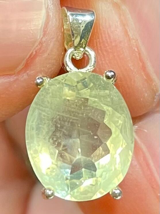 2) 太陽のエナジー「2012クリスタル・天然シトリン」シルバーPT(B)