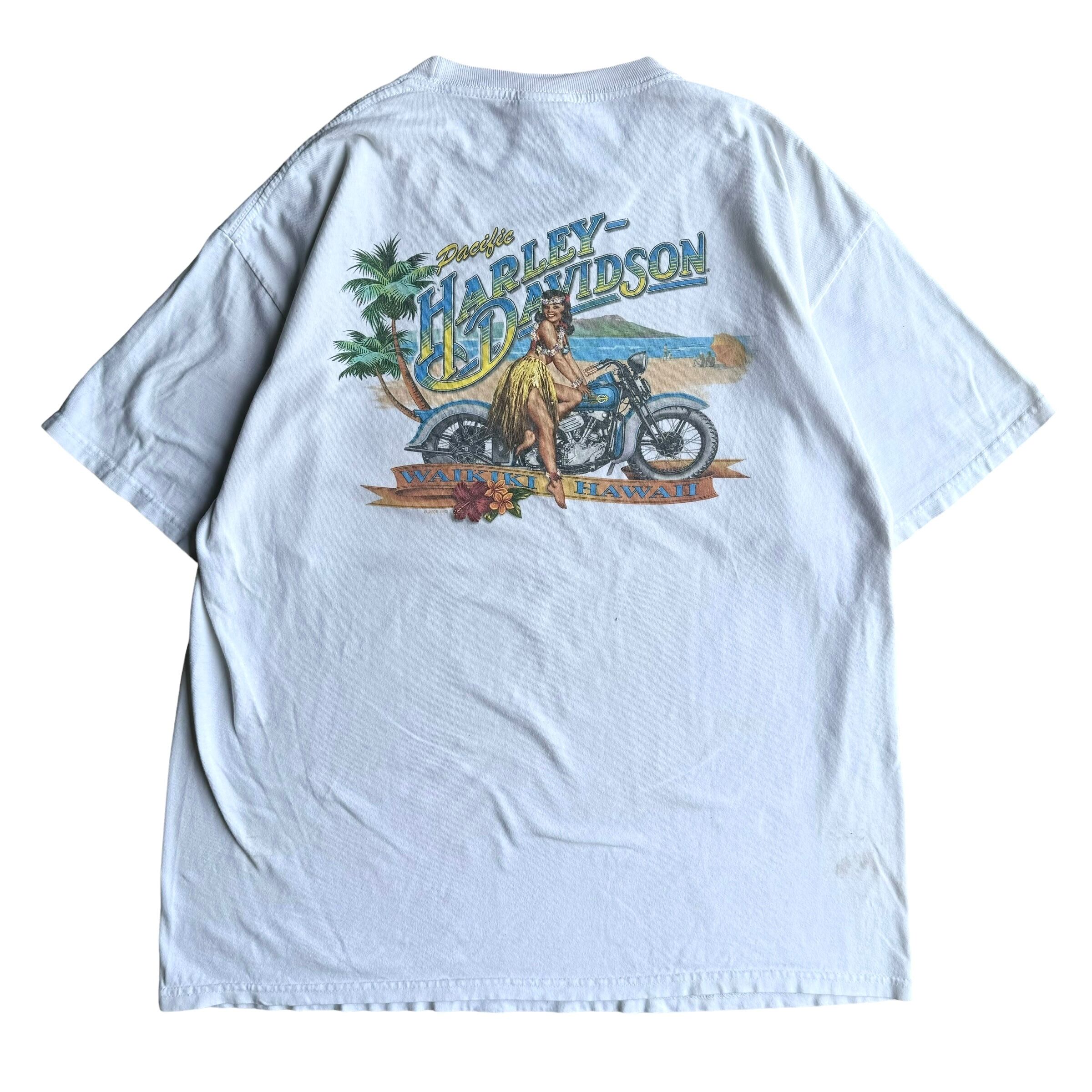 "Harley-Davidson Hawaiian lady"