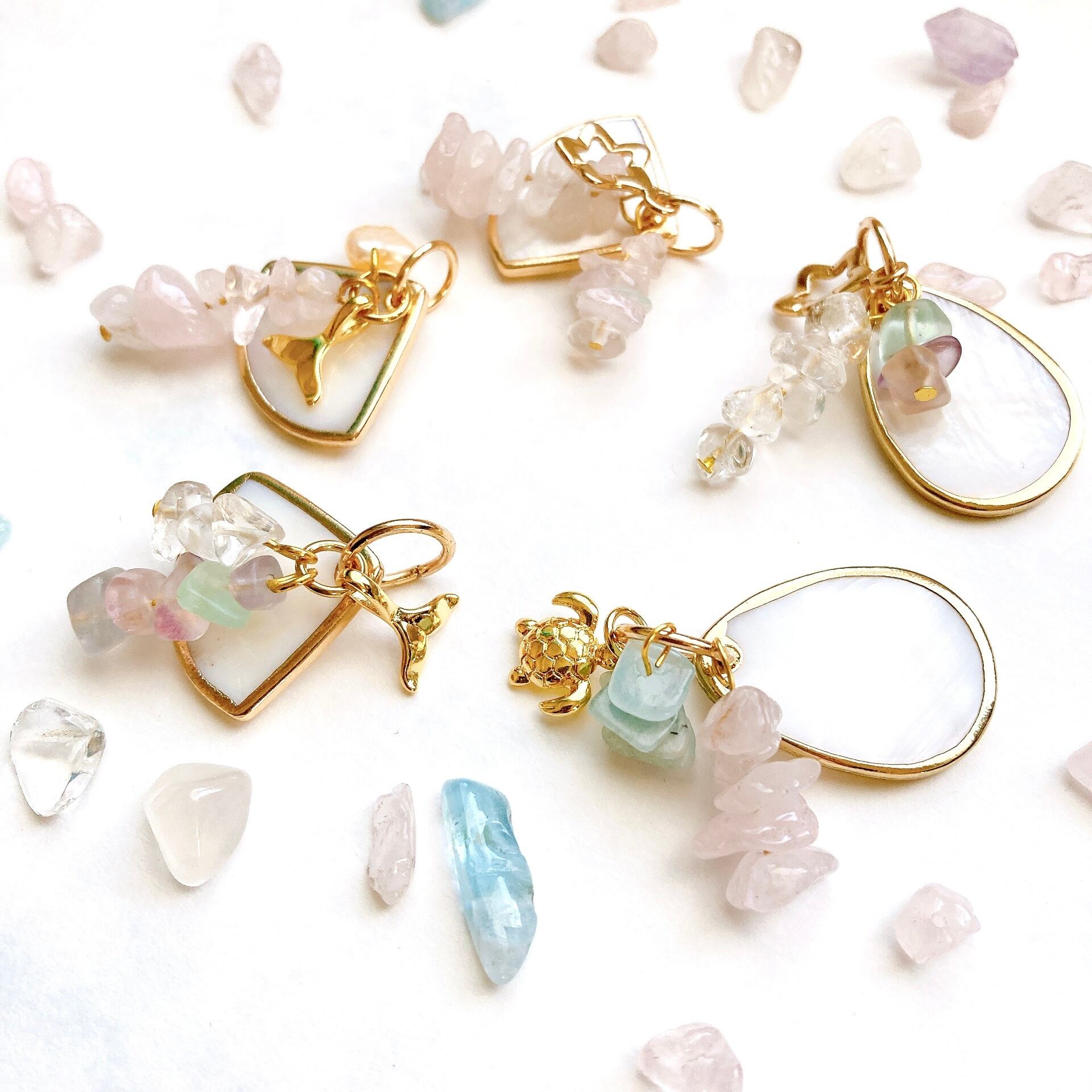 MossGem】(L)アクアマリンxカイヤナイト☆天然石チャーム