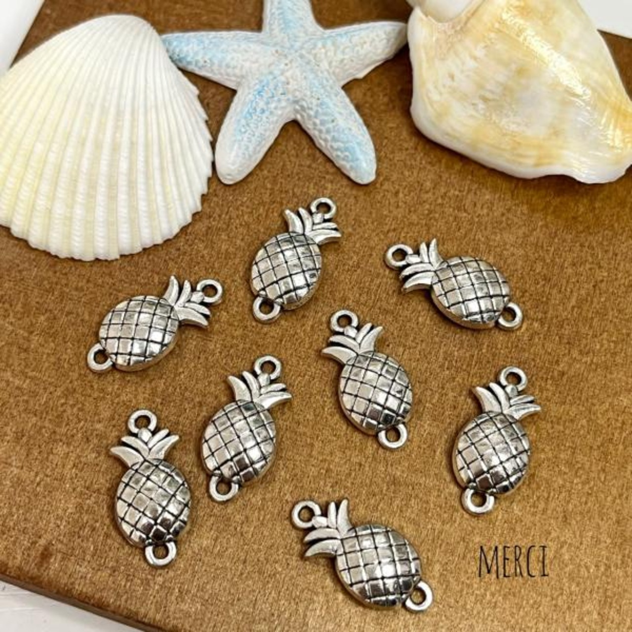 【2個】パイナップル上下カンコネクター /チャーム/ハワイアン/トロピカル/ブレスレット