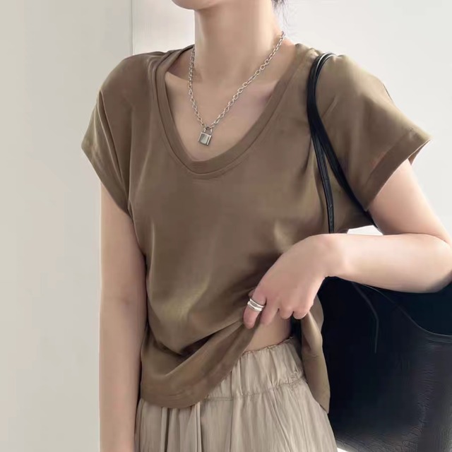 UネックシンプルTシャツ　0121