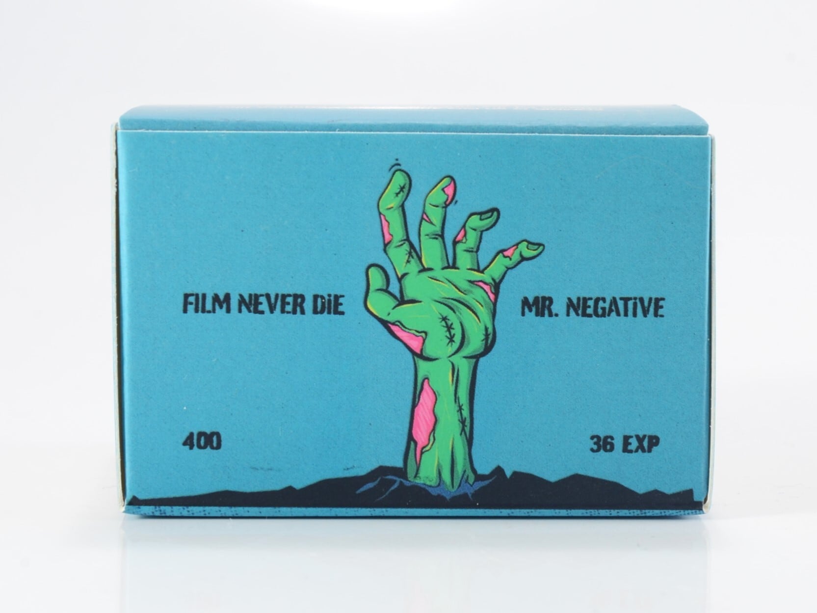 FILM NEVER ZOMBIE 400 35mmカラーネガフィルム 36枚撮り (K055