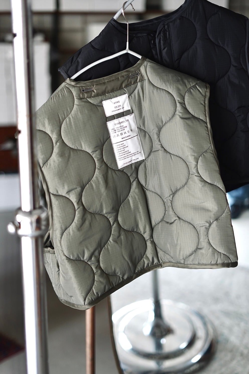 ハイク HYKE QUILTED CROPPED VEST HYKE (ハイク) QUILTED CROPPED