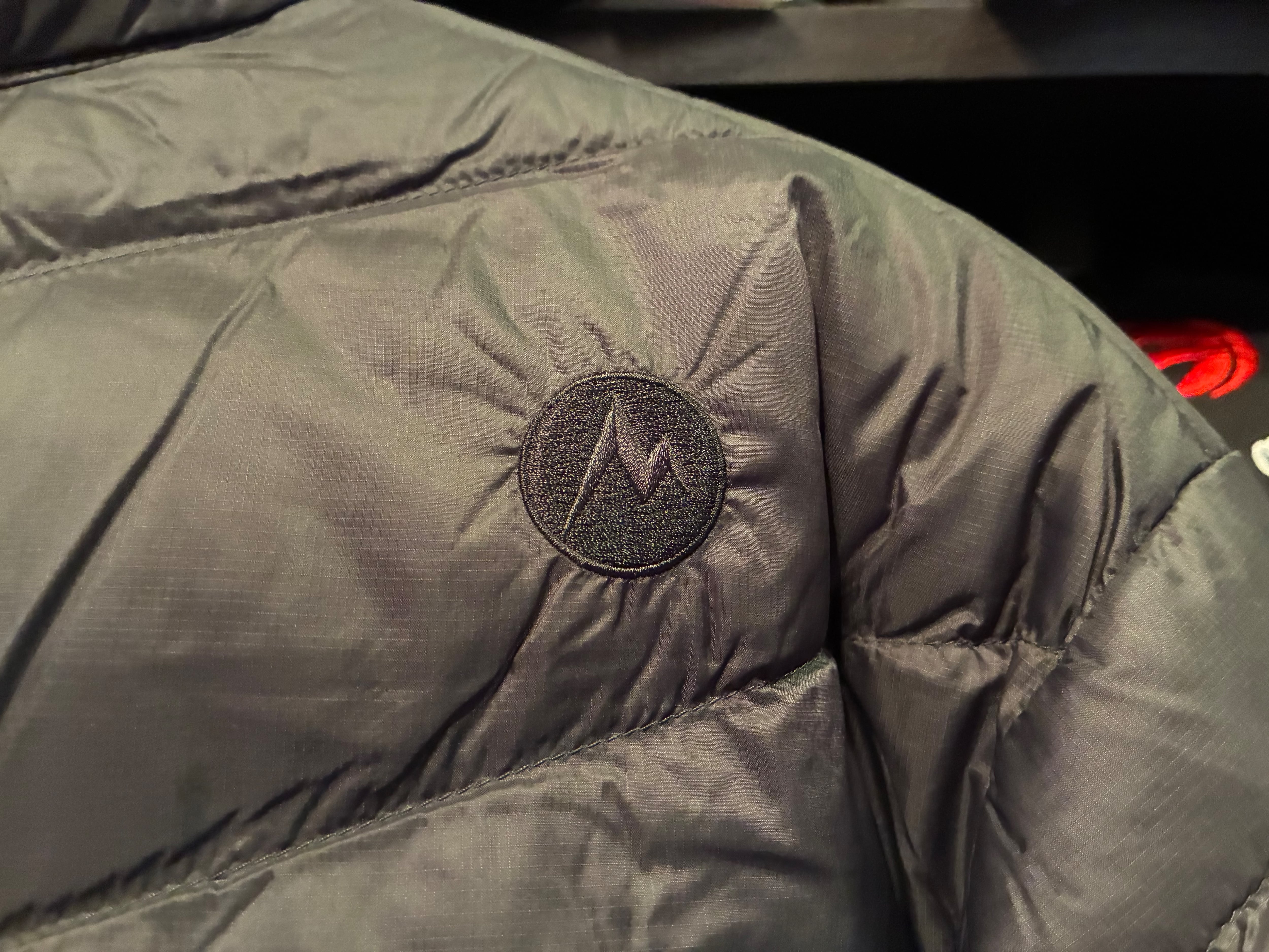 Marmot 750FP Able Down Jacket (750フィルパワーエイブルダウン