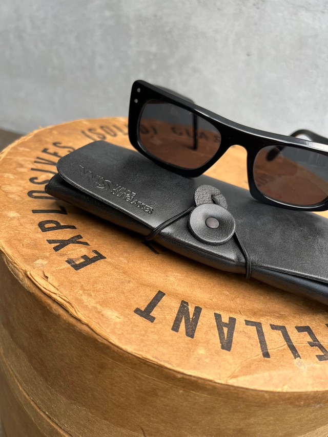 Wilde Sunglass  "60S" Black Shinning