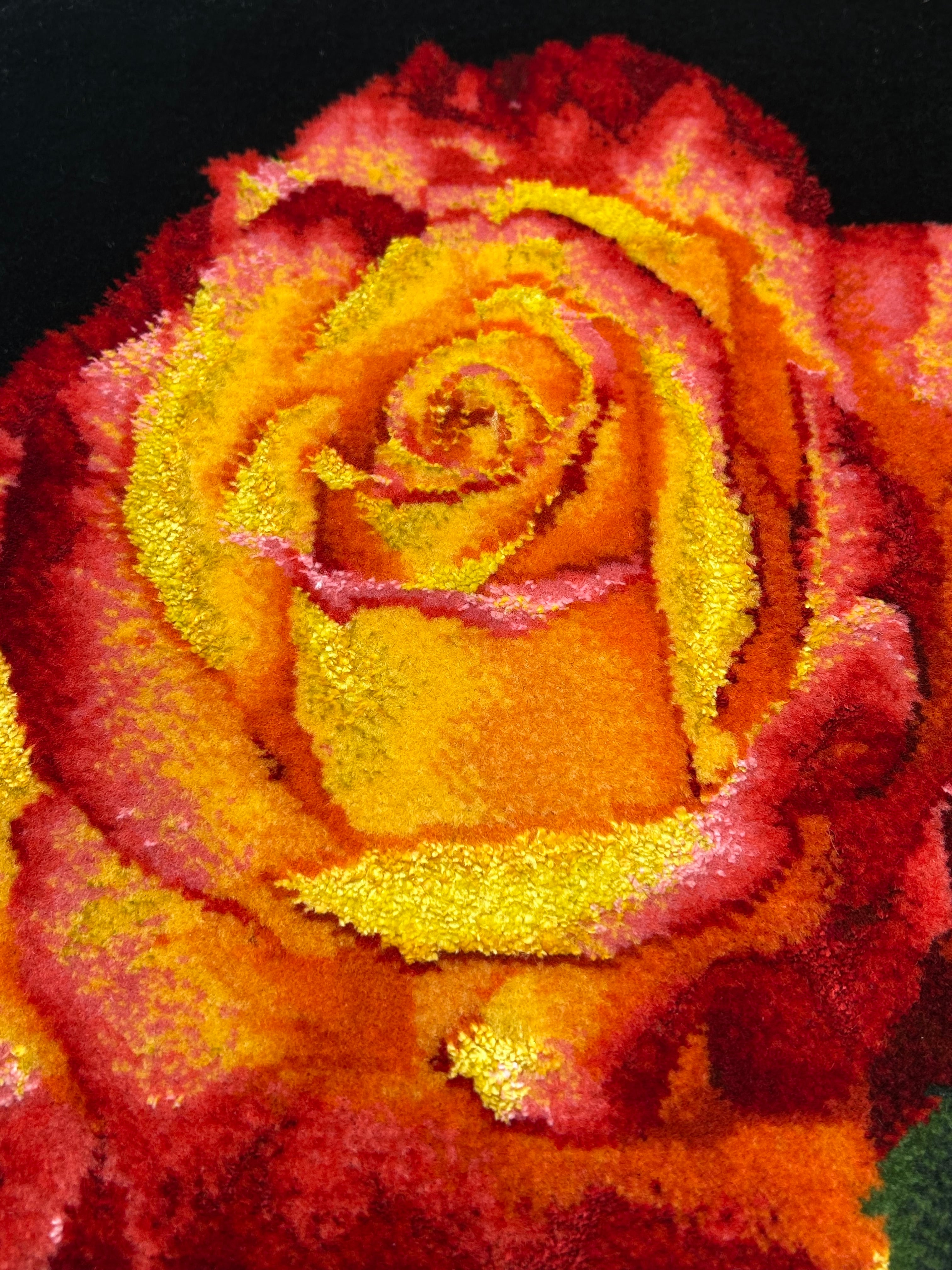 ペルシャ絨毯 ピクトリアル「薔薇」ウール&シルク 約31×31cm