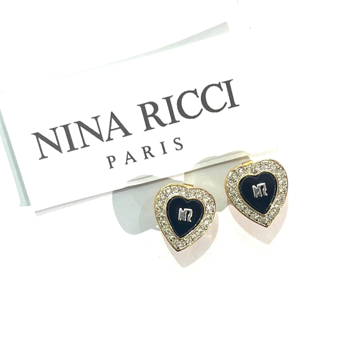 フランスの名門。【NINA RICCI 】2097 ニナリッチ ヴィンテージハート