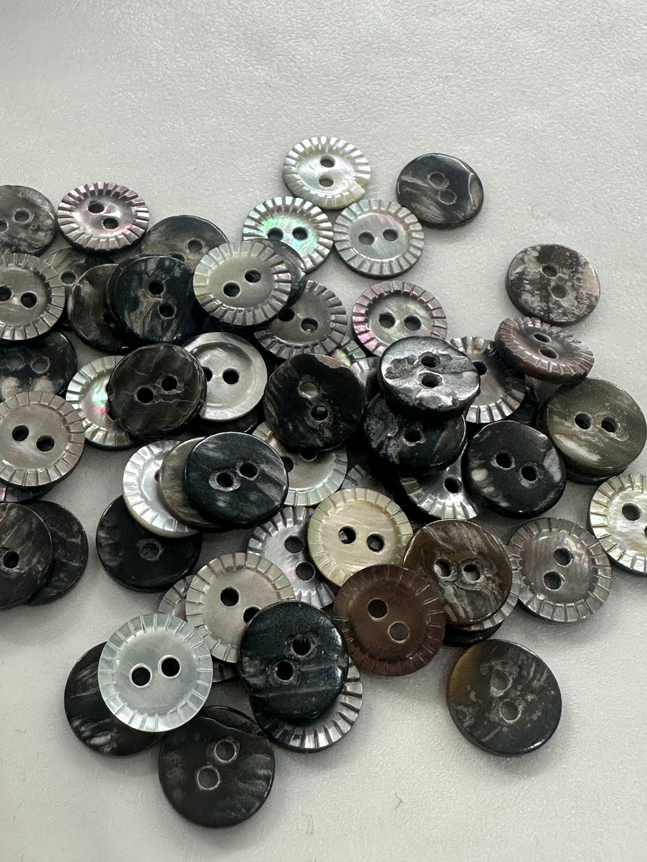 【単体購入不可商品】jn426 10mm 黒蝶貝シェルボタン