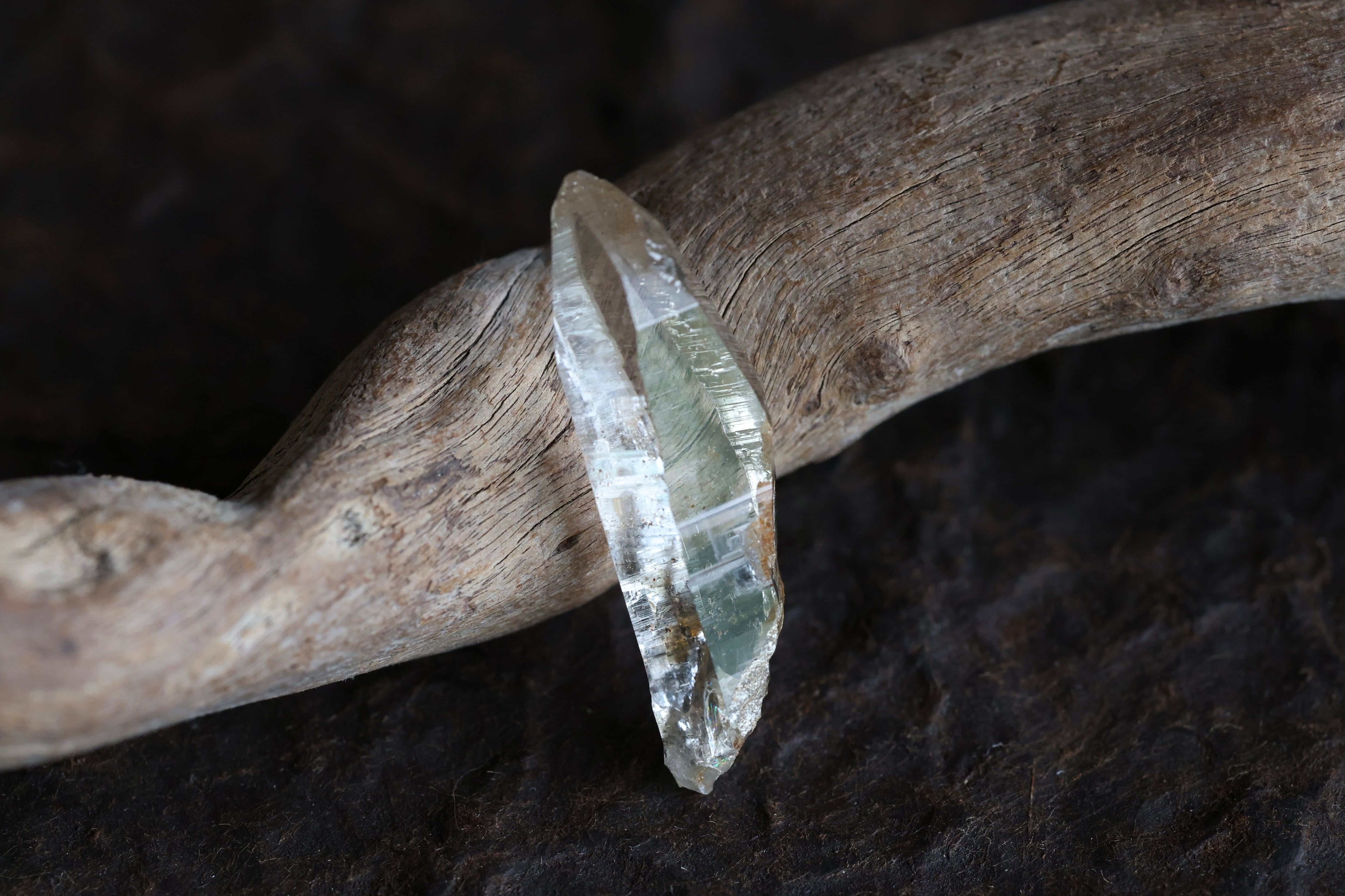 ヒマラヤ水晶 ガネーシュヒマール産