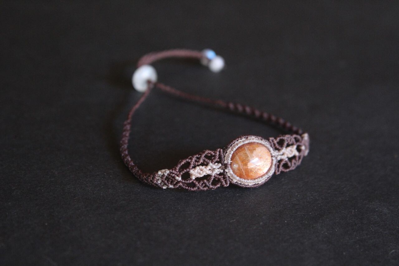Sunstone micro macrame bracelet