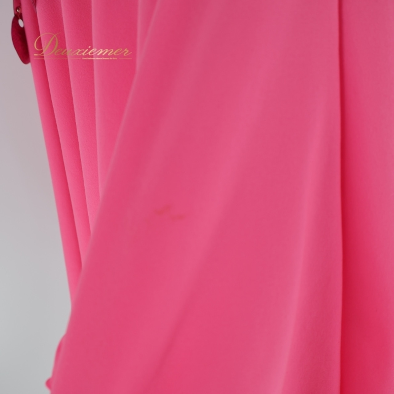 社交ダンス 衣装 ラテン ドレス ワンピース 黒 ピンク デモ 競技 ダンス パーティ 発表会 フリル 豪華 かわいい 華やか 日本製 ブラック系 ピンク系 ドレッシー 発表 おしゃれ 踊りやすい パーティー 社交ダンス衣装 レディース ステージ衣装