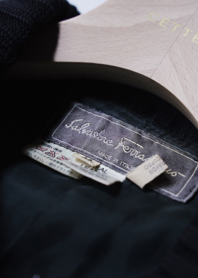 Salvatore Ferragamo switching leather gancino zip drivers knit