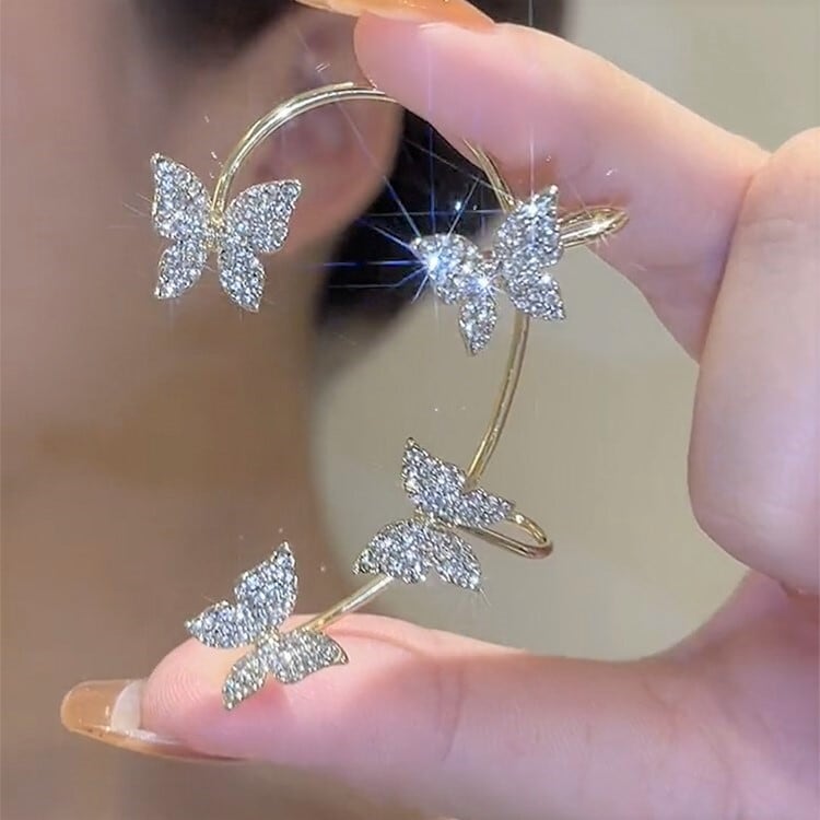 キラキラ 羽ばたく蝶々 イヤーフック アクセサリー 1個売り バタフライ ラインストーン ゴールド シルバー 大人女子 女っぽ ゴージャス オシャかわ Lamitte Deco トレンド 韓国ファッション ショップ Base店 キラキラ 羽ばたく蝶々 イヤーフック アクセサリー 1個売り バタフライ ラインストーン ゴールド シルバー 大人女子 女っぽ ゴージャス オシャかわ Lamitte Deco トレンド 韓国ファッション ショップ Base店