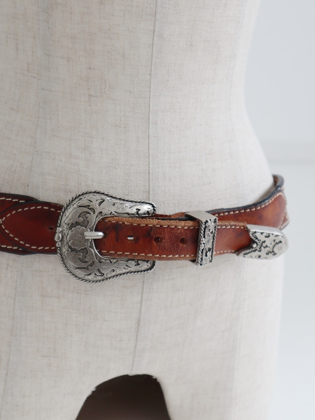 vintage leather metallic concho belt③