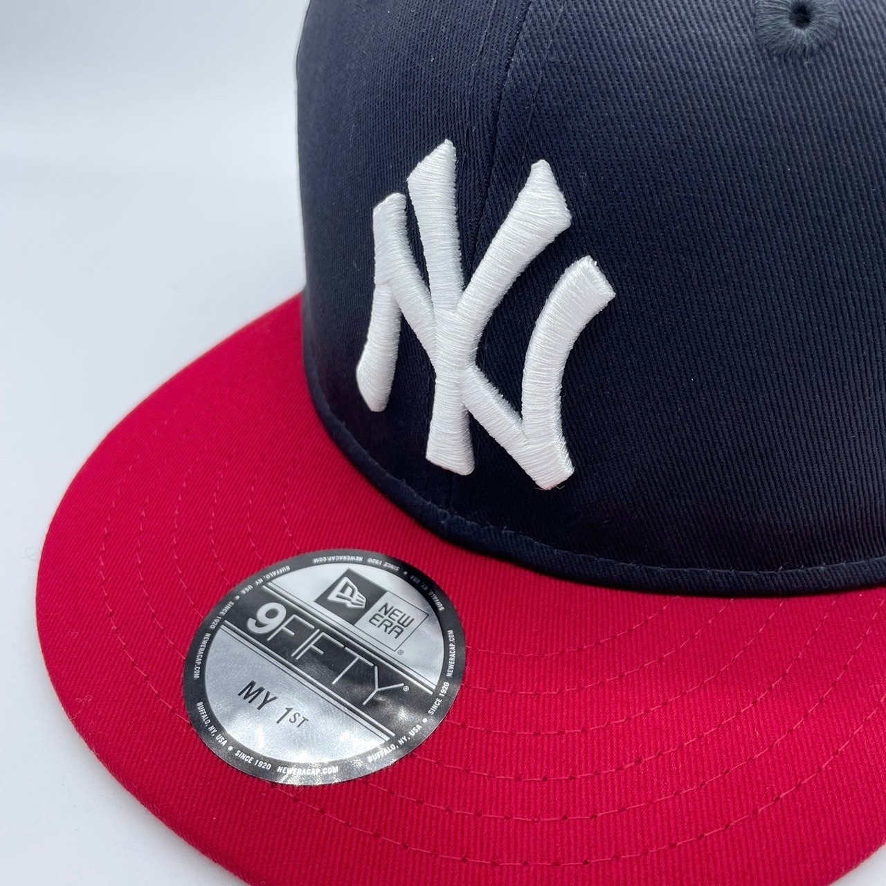 【キッズ】NEW ERA 9FIFTY/950 Youth  ニューヨーク・ヤンキース ネイビー × ホワイト スカーレットバイザー