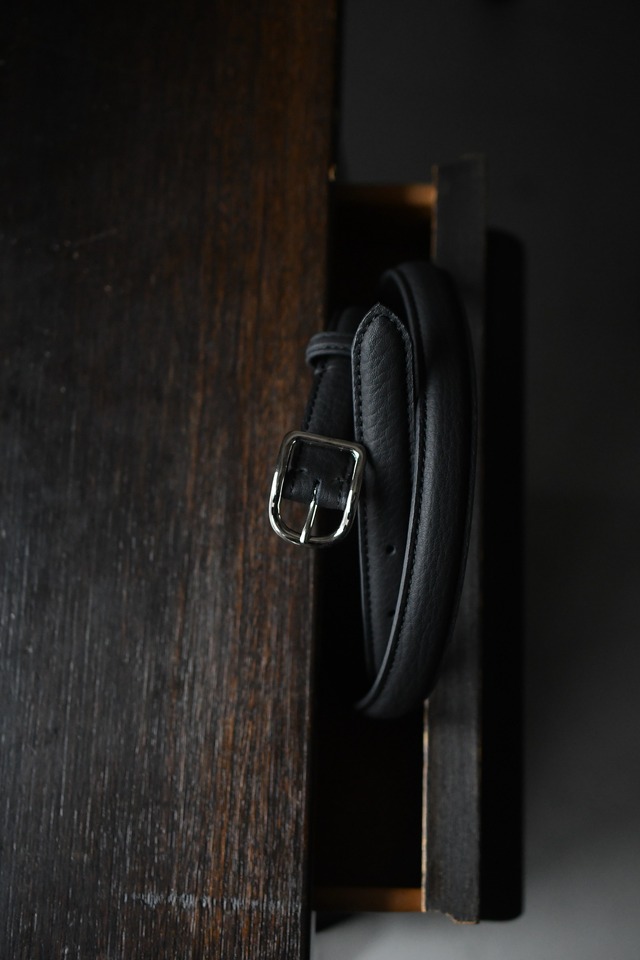 ERA. / EO SHRINK AUTHENTIC NARROW BELT (BLACK,CHOCOLATE)