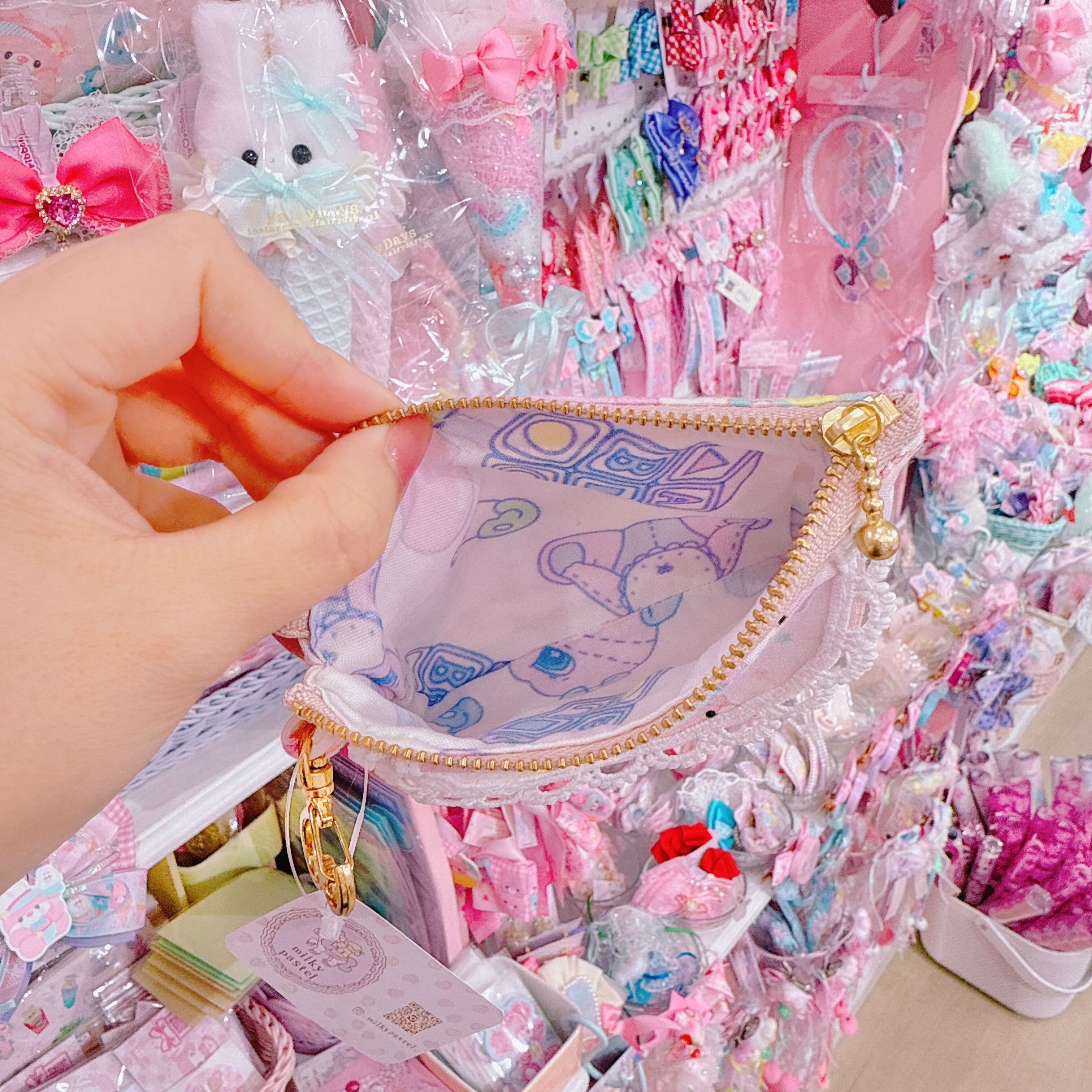 【J5】42-3キーホルダー付きポケティケース