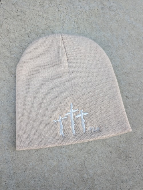 "深緑" CROSS embroidery beanie / IVORY