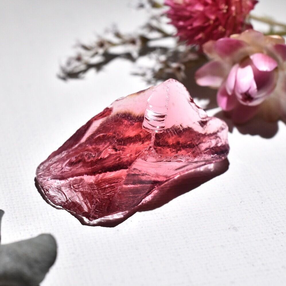 インドネシア産アンダラクリスタル原石 ストロベリーB