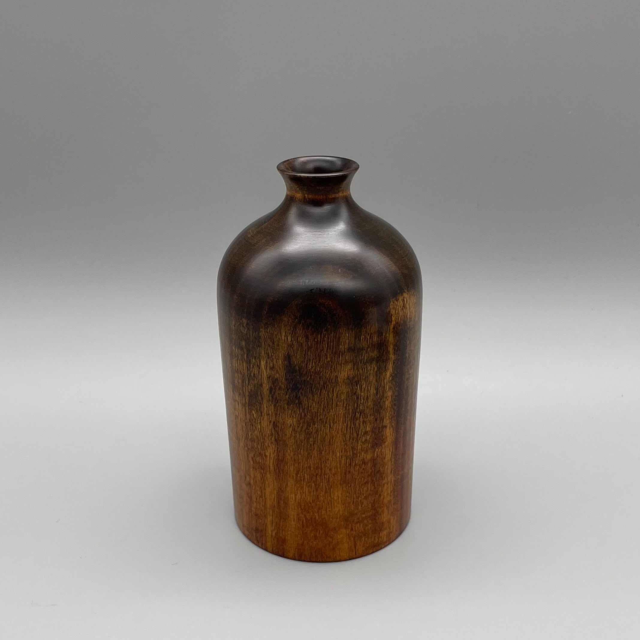 栃造ぼかし塗り徳利- -Tochi Gradient-Painted Sake Bottle -