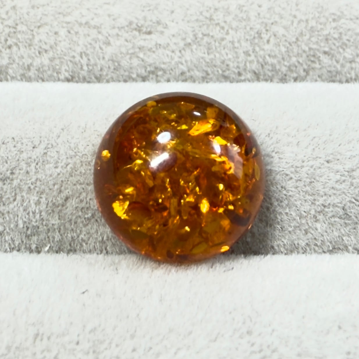 琥珀】 ルース ポーランド産 1.46ct | たからいしルース オンライン
