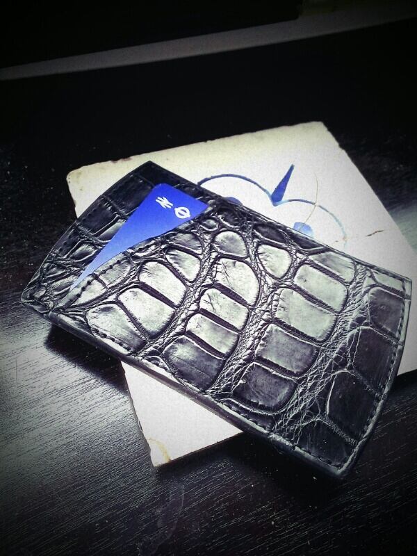 クロコダイルパスケース・マットブラック
