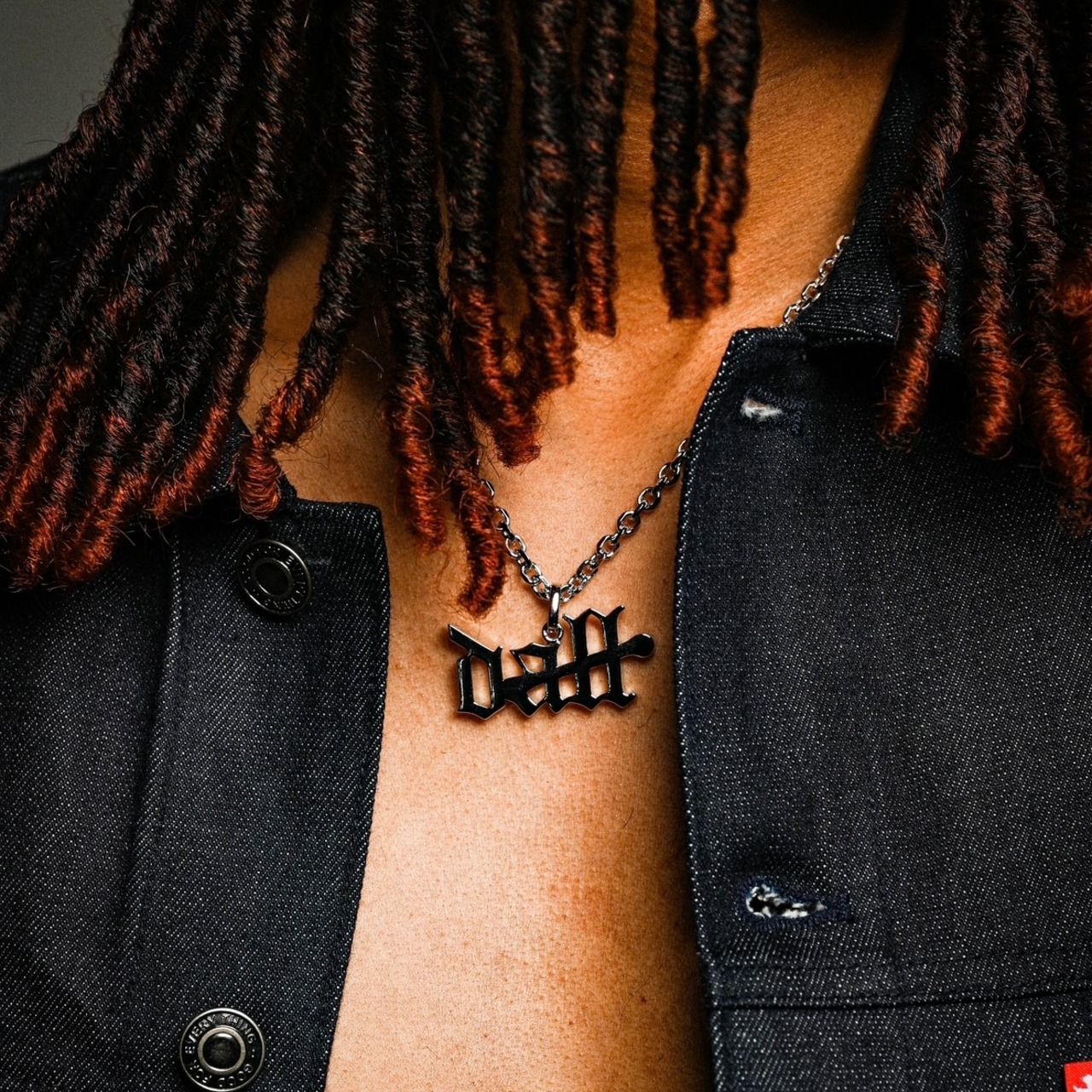 OG LOGO NECKLACE
