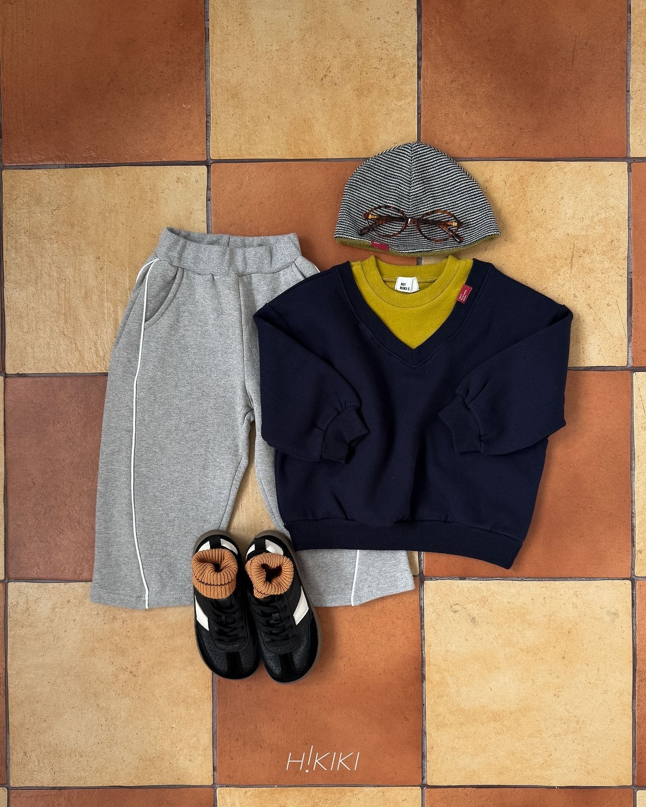 HIKIKI［取寄］line wide pants 26winter
