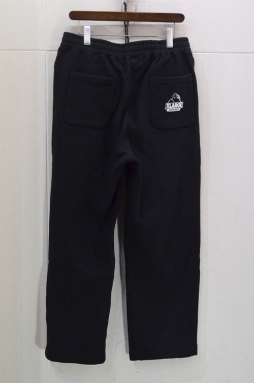 X-LARGE × CHAMPIOM スウェットパンツ