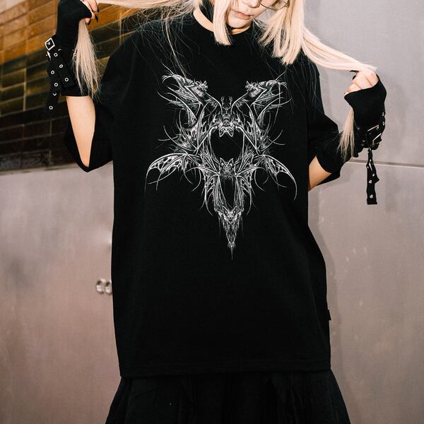 ダークバットグラフィックショートスリーブTシャツ(ruf_03139)