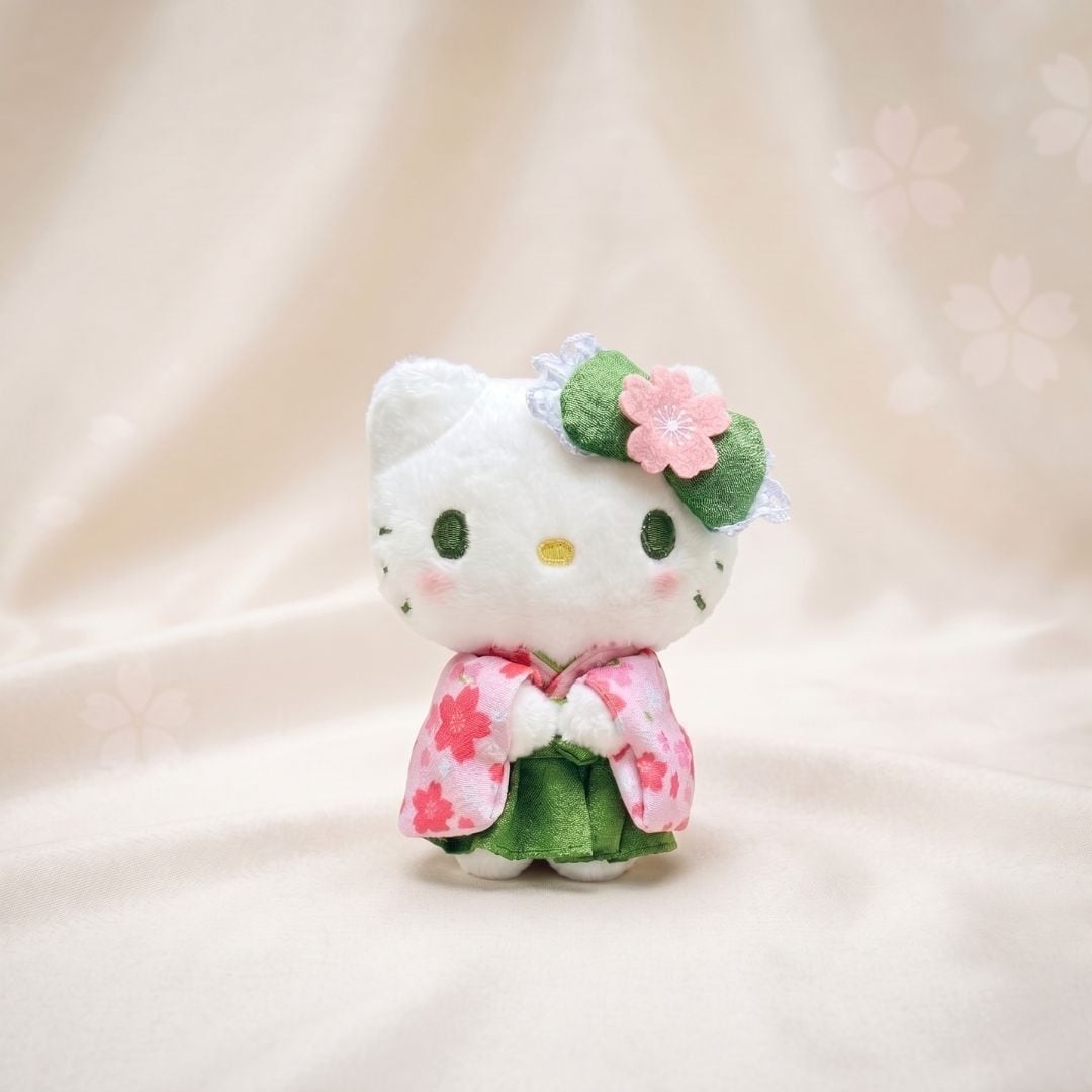 抹茶着物 ハローキティ マスコットぬいぐるみ|桜×抹茶デザインの和風サンリオ