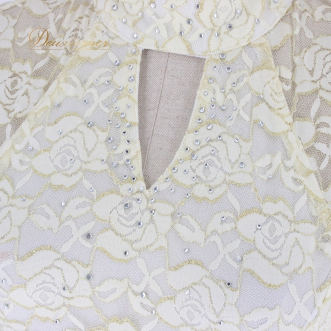 社交ダンス 衣装 スタンダード ドレス ワンピース パーティドレス prima boutique プリマブティック ホワイト系 花柄 バラ 薔薇 ゴールド系 レース オフホワイト エレガント 洗練 ボリューム 二重スカート 伸縮性 フリーサイズ ナイロン素材 結婚式 お呼ばれ フォーマル ダンスパーティー レディース 着こなし コーディネート 安心の品質