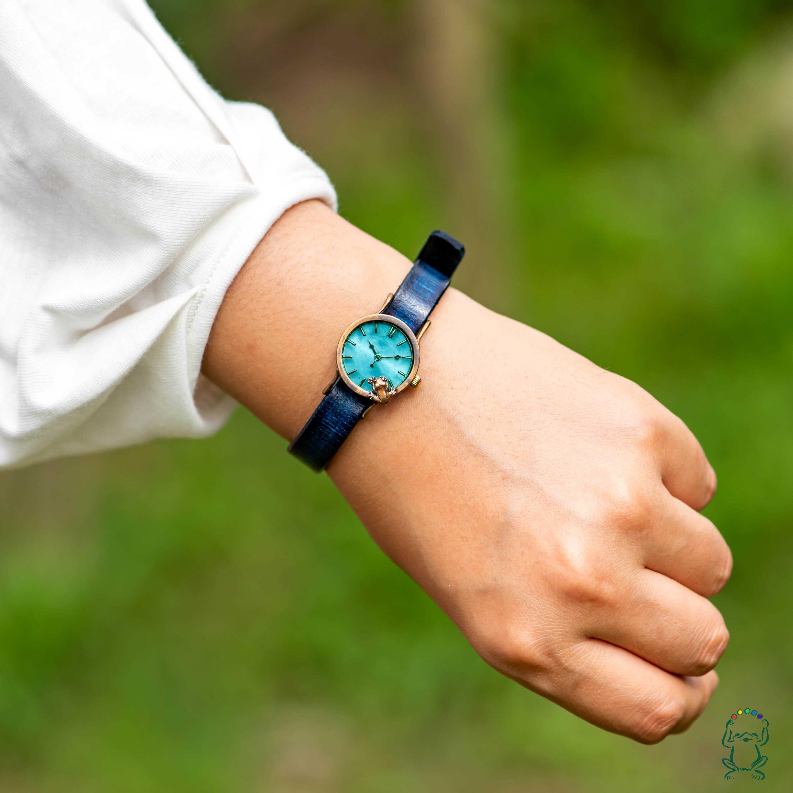 池をのぞく腕時計渋青緑MとS | カエルの時計屋さん