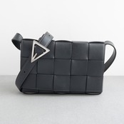 ボッテガヴェネタ カセット ショルダーバッグ アルドアーズ グレー レザー AW23