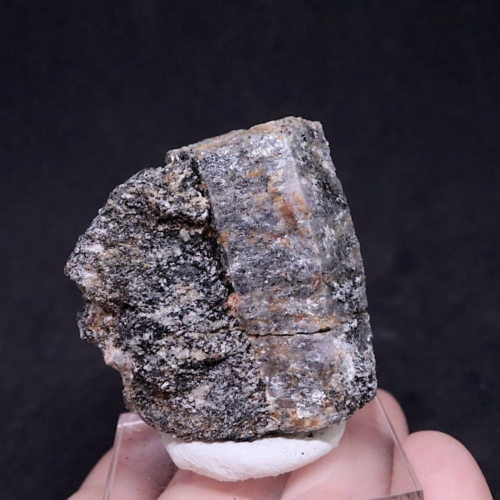 カリフォルア産 コランダム ルビー サファイア 原石 67.8g CRD121 鉱物