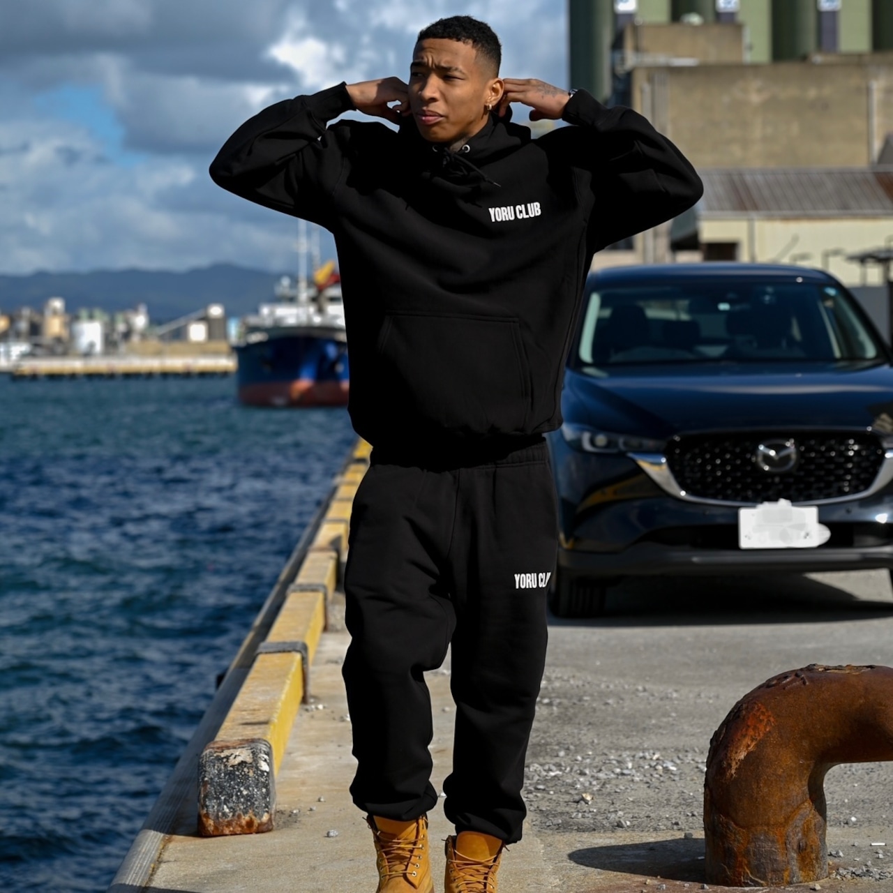 YORU CLUB LOGO HOODIE【Black】