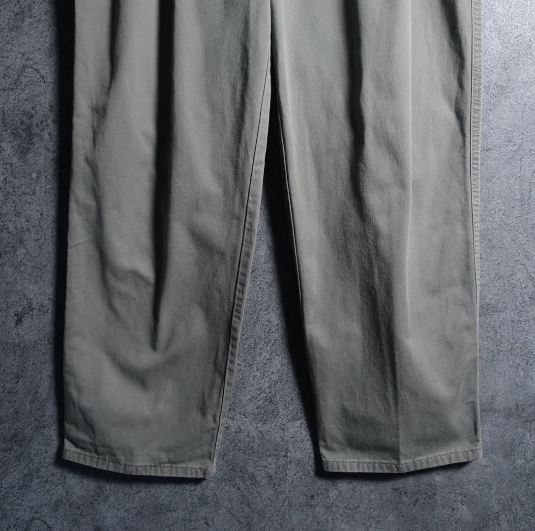 【着画あり】00s Dockers two-tuck wide slacks 90s “DOCKERS” Khaki Two Tuck Wide Tapered Chino Pants | 古着屋 FORCE
