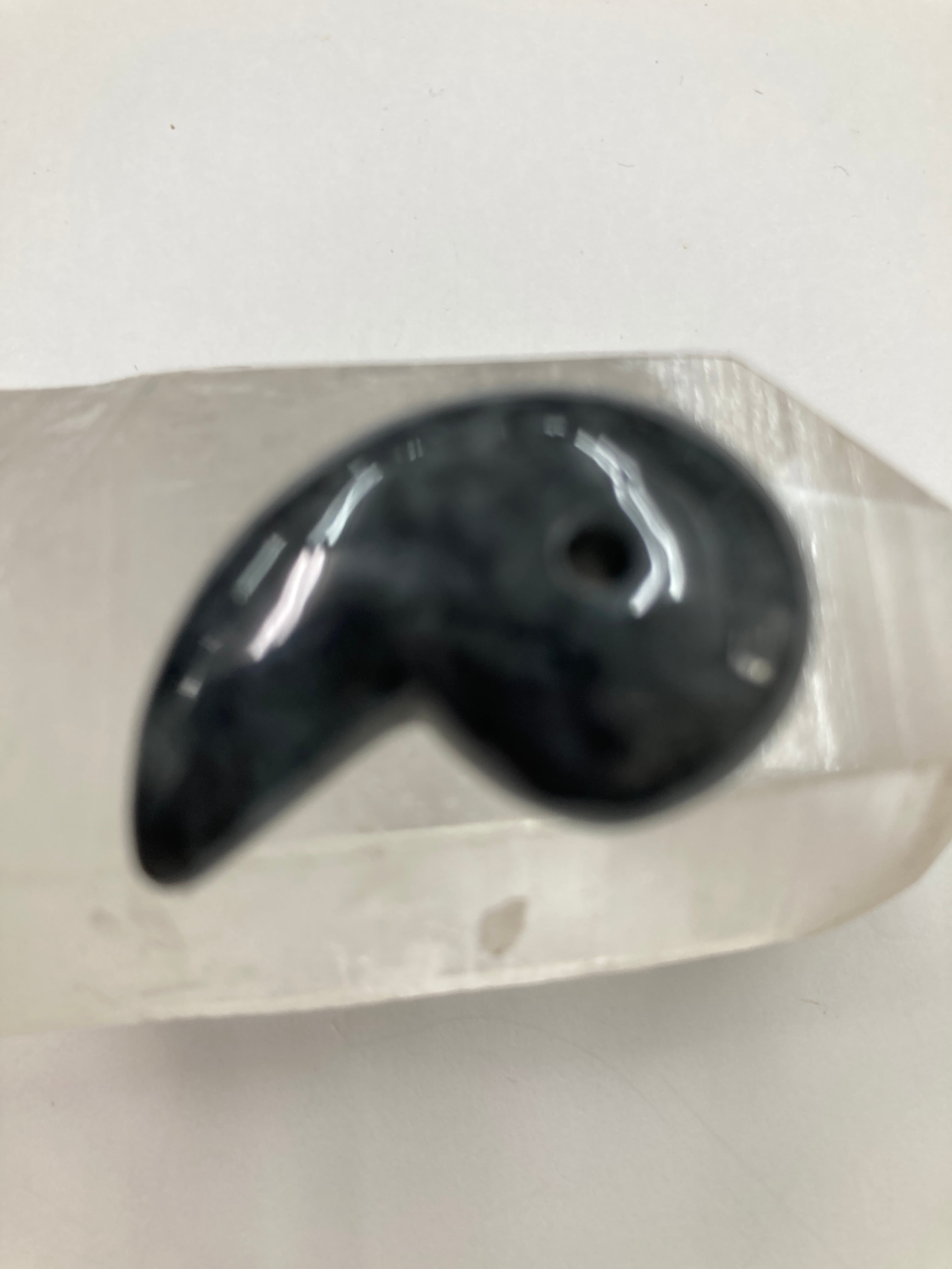 E34391】勾玉＊黒翡翠＊ペンダント Magatama Jade Pendant