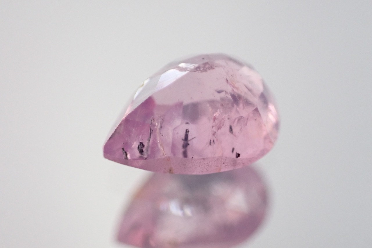 ピンクサファイア　0.86ct　[D10‐7]