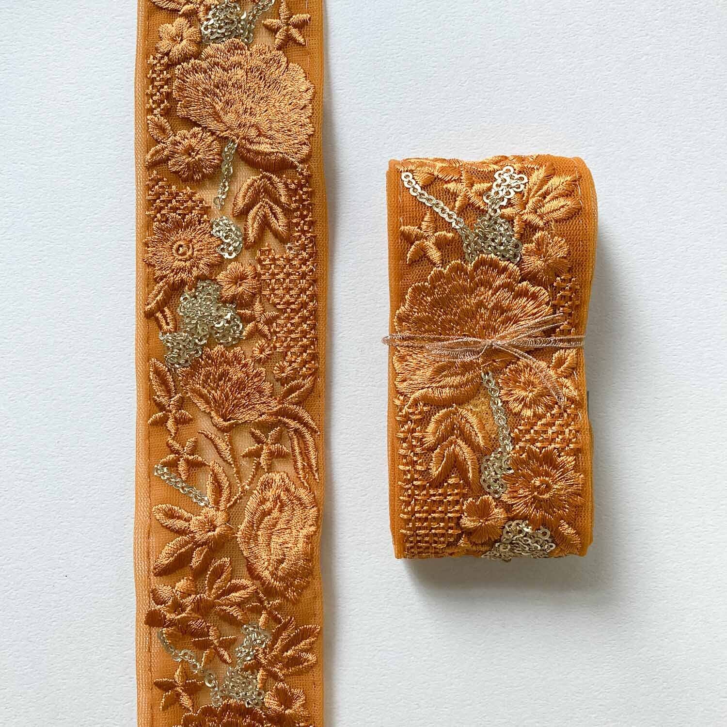 no.171 再販✩.*˚刺繍リボンとお花のアンティーク風アクセサリー✩.*˚ 再入荷〉スパンコールとクロスステッチ入お花刺繍リボン（1mカット