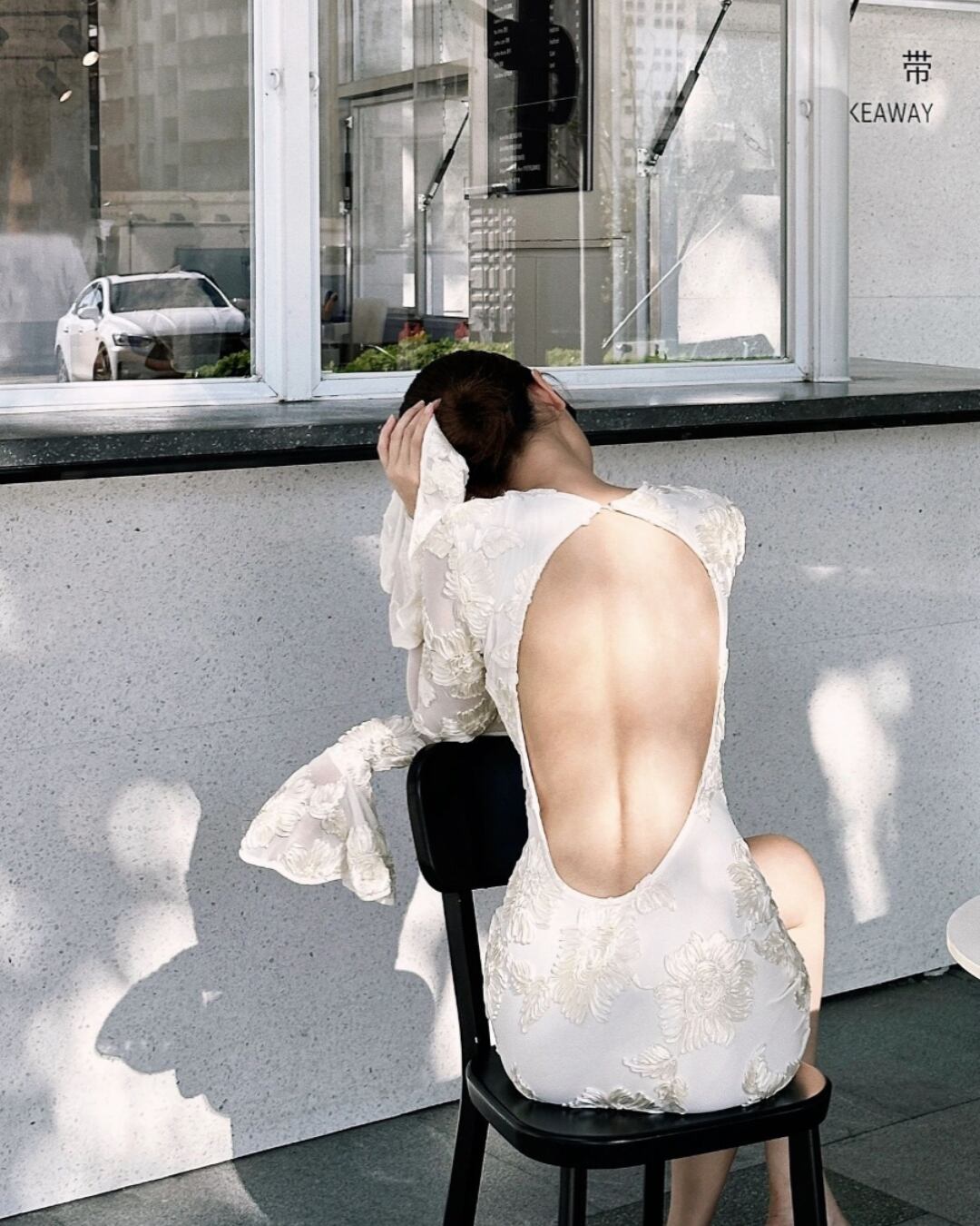 フラワーバックオープンミニワンピース S25178